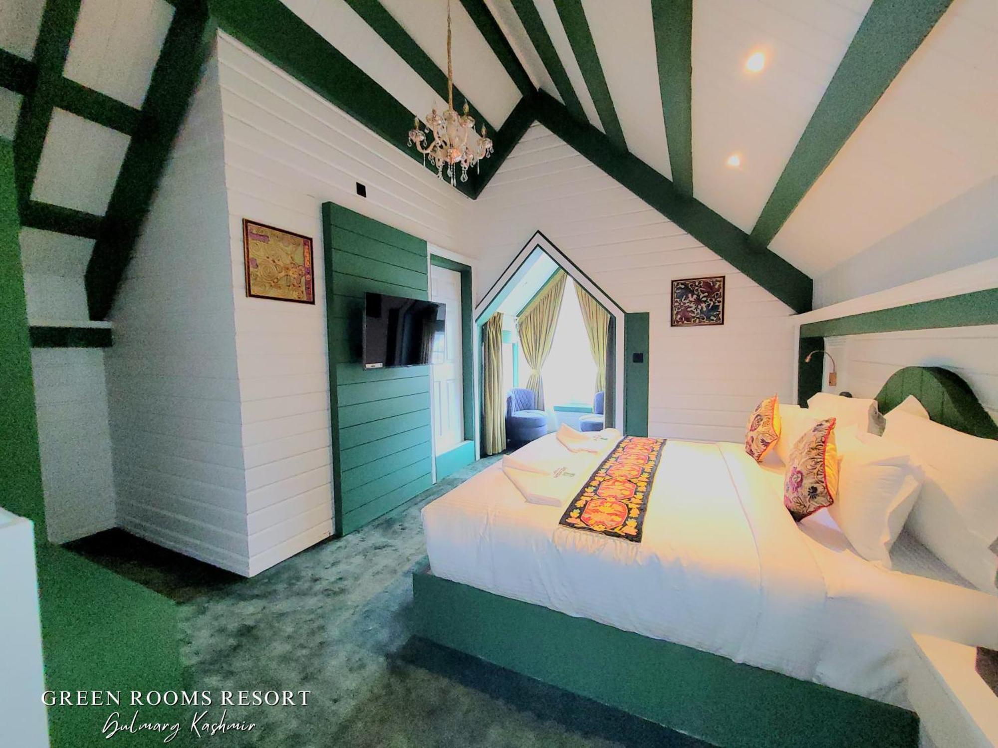 Green Rooms Resort Gulmarg Bagian luar foto