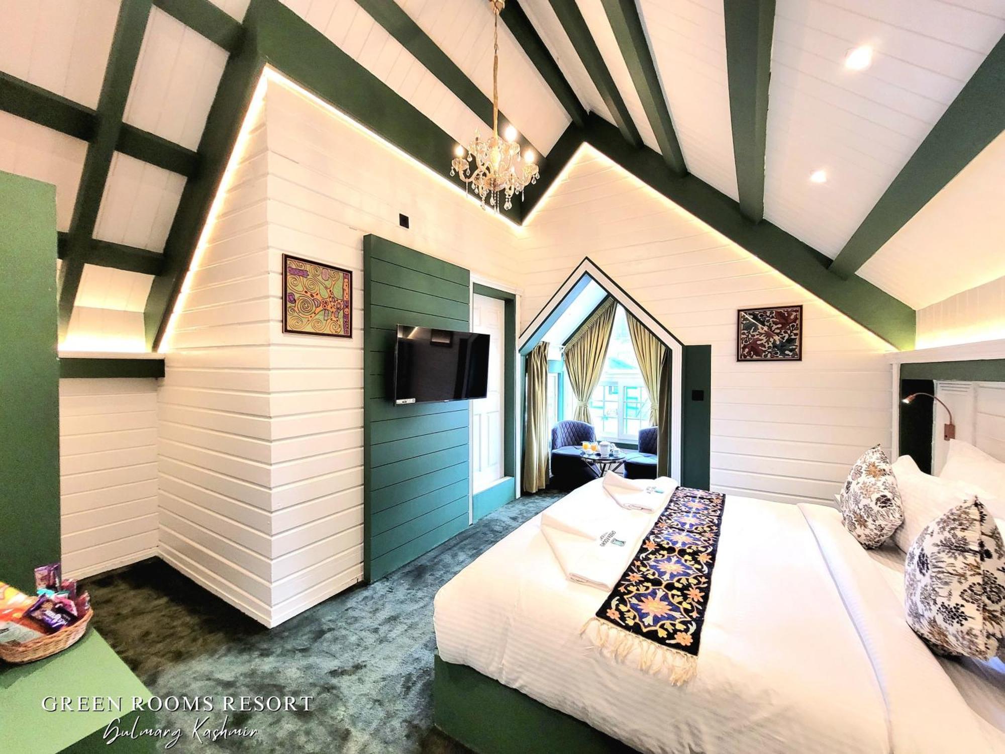 Green Rooms Resort Gulmarg Bagian luar foto