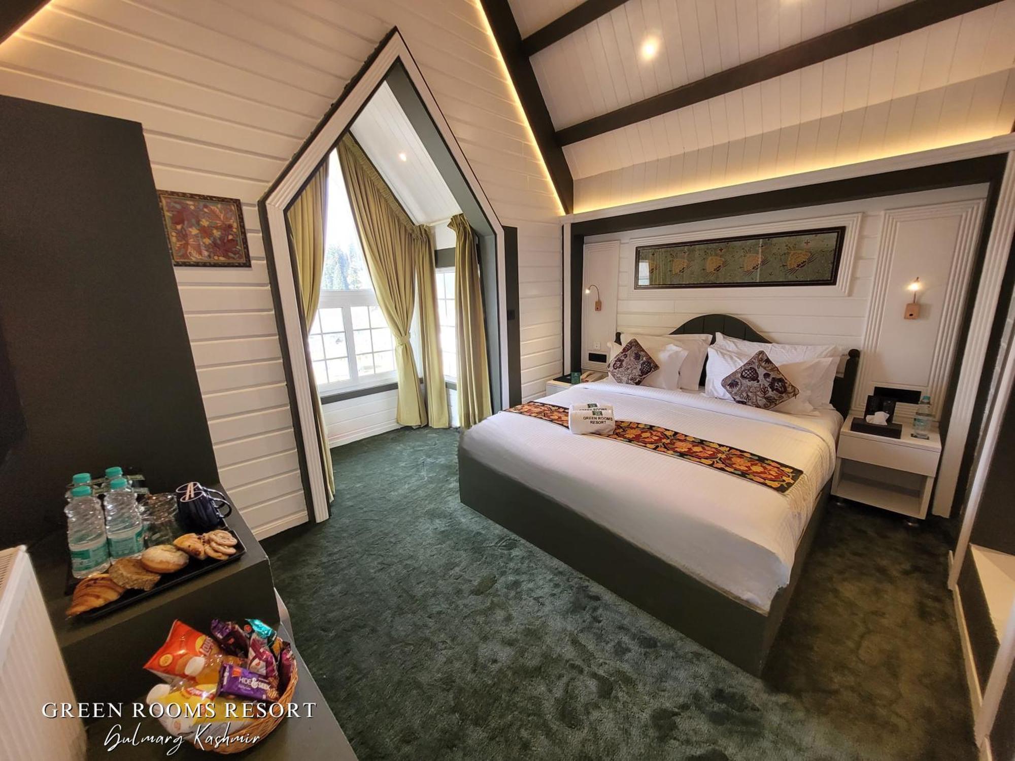 Green Rooms Resort Gulmarg Bagian luar foto