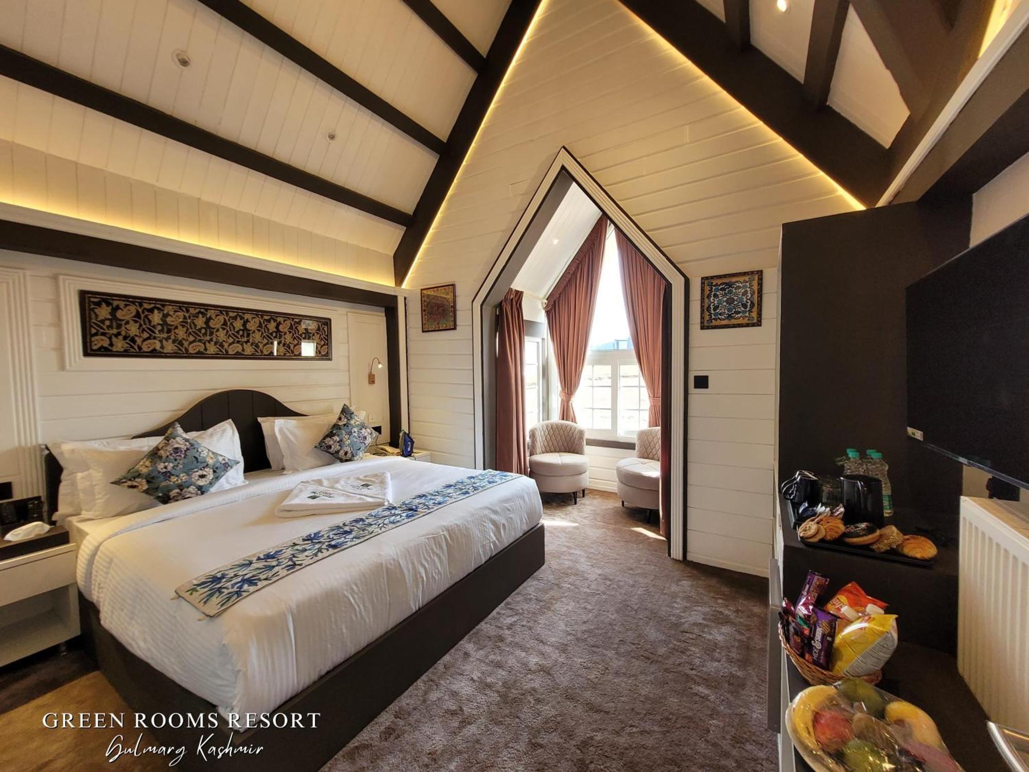 Green Rooms Resort Gulmarg Bagian luar foto